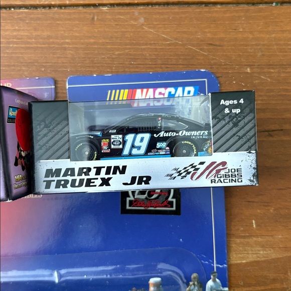 Nascar 1/64 Bundle - Picture 4 of 5